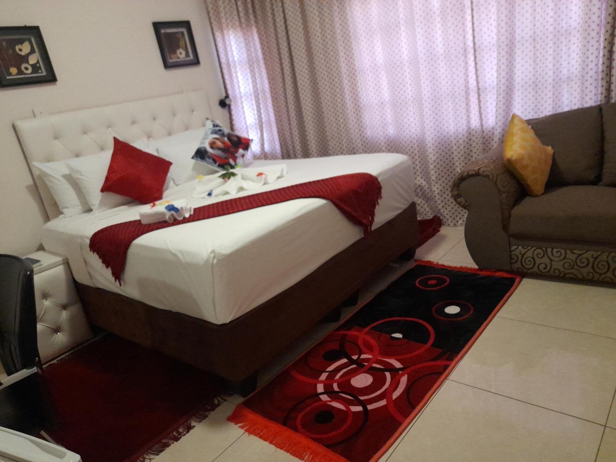 Bed and Breakfast Rest & Digest Serowe Экстерьер фото