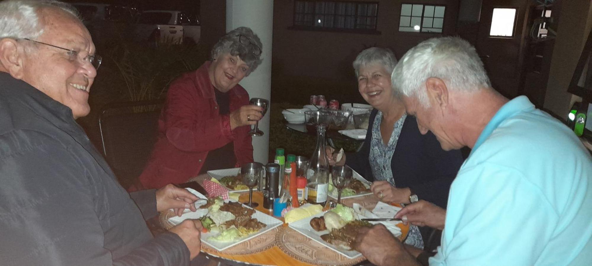 Bed and Breakfast Rest & Digest Serowe Экстерьер фото